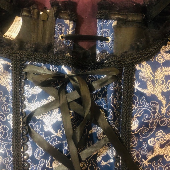 Dark blue ruffle corset top - Picture 3 of 3